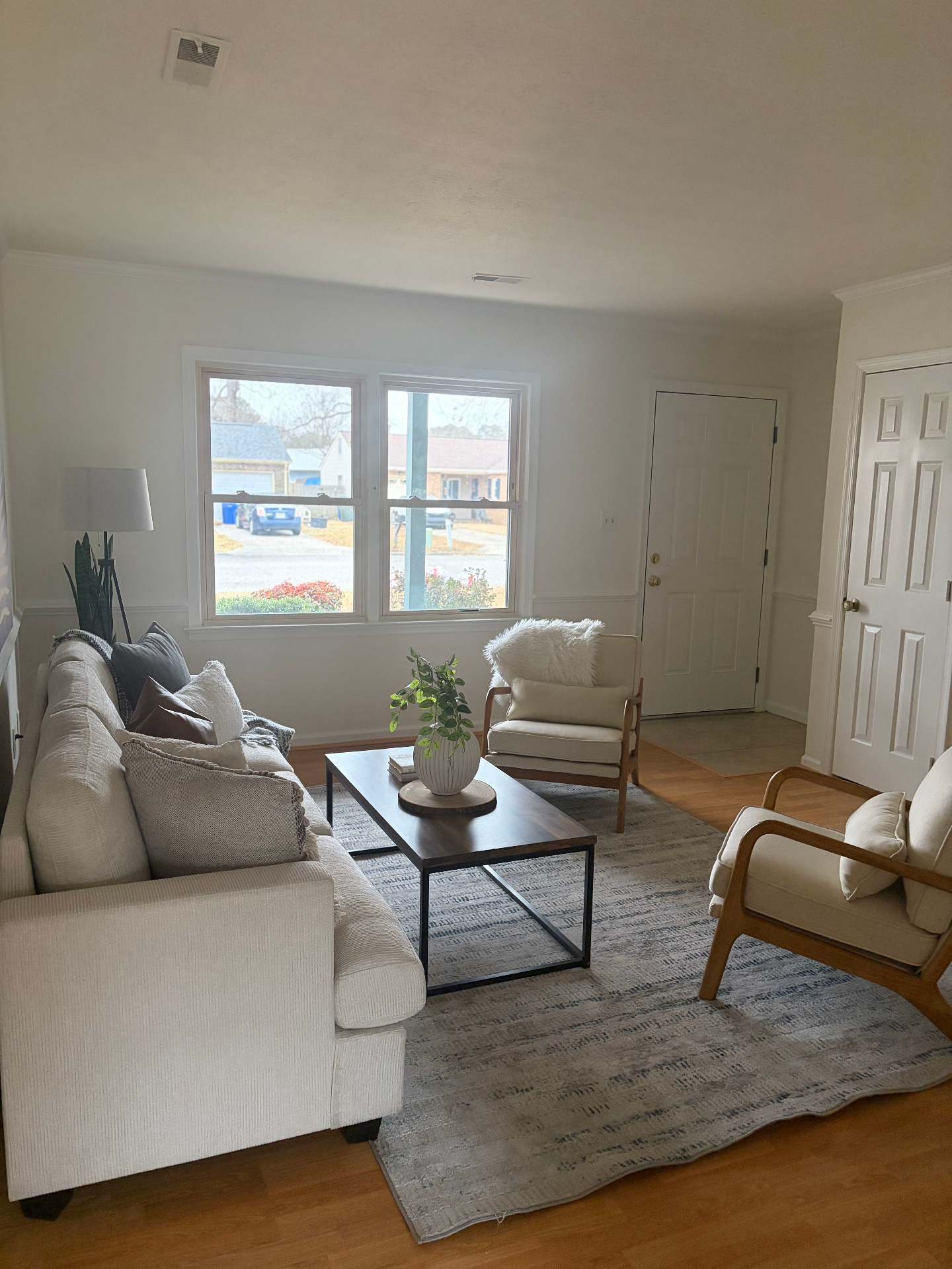 Pristine living room
